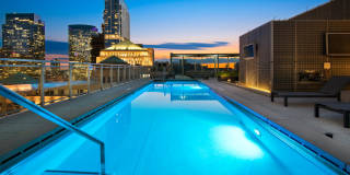 150 W Kinzie St Gallery 10