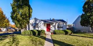 Stylish 3-Bed Home with Finished Basement! Gallery 1