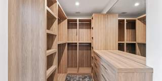214 28th Street Gallery 22