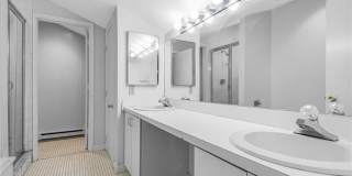 100 Kane Street Gallery 12