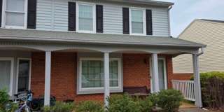 3br 2.5ba End Unit Townhouse in Timber Ridge Subdivision Gallery 1