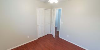 449 N WINDSOR Gallery 21
