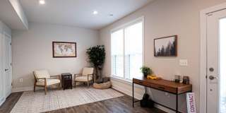 2453 LIBERTY Loop Gallery 38