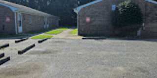 Quiet One Bedroom Apartment off Rodman Ave Gallery 1