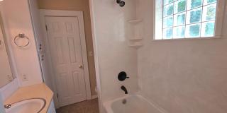 Rountree Area, Close to MSU! 2 Bedroom House!  $1095! Gallery 6