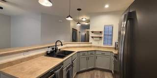 948 E Savannah Gallery 8