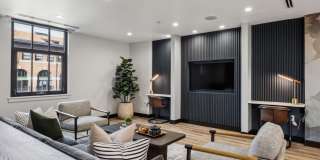 Senate Square Gallery 11