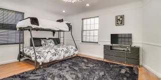 14010 Artesian Street Gallery 22