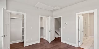 Like New Townhome Ready for Immediate Move-In!!! Bryant Park in West End Gallery 17