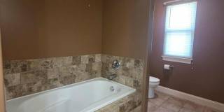 Spacious Home for Rent! Gallery 31