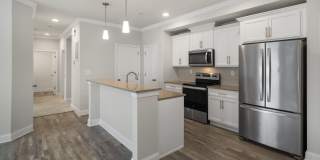106 West Creek Lane Gallery 1