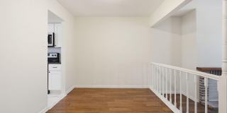 204 LIVINGSTON Court Gallery 9