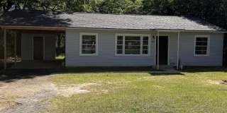 202 Ruzelle Street Gallery 1