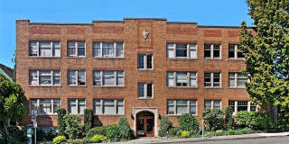 Charming Studio in U District Gallery 1