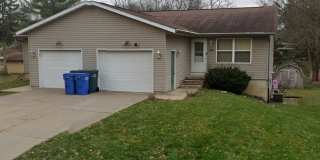 Ellis Avenue Duplex Gallery 1