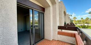 AVAILABLE NOW!! 2 Bedrooms 2 Bathroom Condo in Palm Springs! Gallery 24