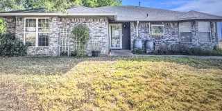Great 3 bedroom 2 bath home across from Buena Vista Park! Great 3 bedroom 2 bath home across from Buena Vista Park! Gallery 1