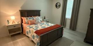 517 Palm Avenue Gallery 23