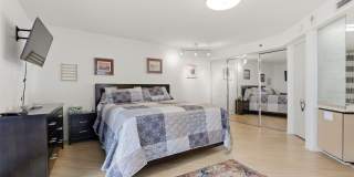 66 Queen Street unit: 1605 Gallery 9