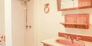 1042 West Grace St. Gallery 6