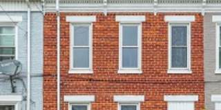 3 Bedroom House, Yard, Near Park-York City SD Gallery 1