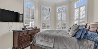 502 Brighton Avenue Gallery 29