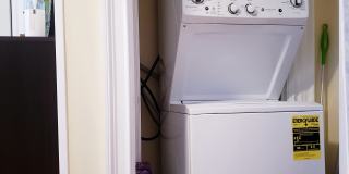 65 Walnut Avenue Gallery 16