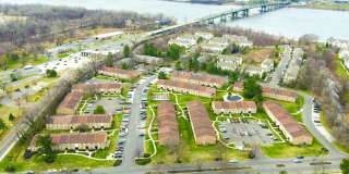 Willow Shores Gallery 13