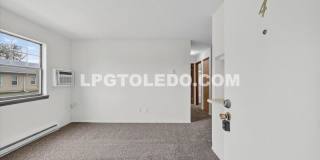 1220 Bedford Woods Dr.-16 Gallery 4