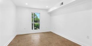 6220 RIVERSIDE Drive Gallery 5