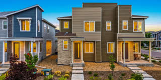 Beautiful Frederick Townhome with Two En-Suite Bedrooms & 2-Car Garage Gallery 1