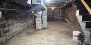 627 N Mulberry Street Gallery 20