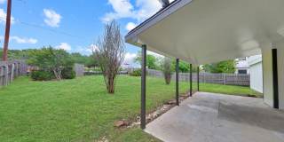 2411 Dennis St Gallery 30