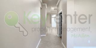 Beautiful McAllen Corner Lot Home--3 Bedroom, 2 Bath + Home Office Gallery 10