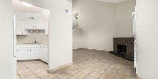 Townhome in Phoenix Gallery 12