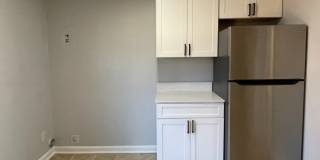 Spacious, affordable two bedroom townhouse in a great location in Charlotte! Gallery 27