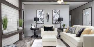 1800 North Live Oak Street Gallery 4
