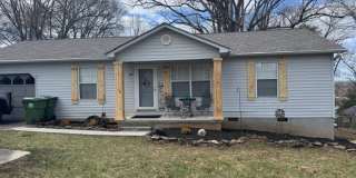 Maryville City Schools 37804 - 3 bedroom, 2 bath home - Contact Bako Patel (865)283-5600 Gallery 1