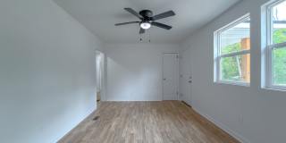 RENOVATED 4/2 in Walkable Location, Stainless Steel Appliances, & Garage/Workshop! Available NOW for $1850/month! Gallery 8