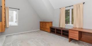 212 Richards Avenue Gallery 30