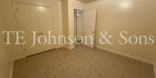 Comfortable 2 Bedroom Living with All Utilities Included on Oakcroft Gallery 8