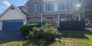Beautiful 5 Bedroom, 3.5 Bathroom Home for Rent Gallery 1