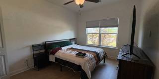 MOVE IN SPECIAL: $1000 OFF 1ST MONTH'S RENT!** Gallery 17
