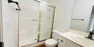 Spacious 4 Bedroom with Loft in Loma Linda Gallery 24