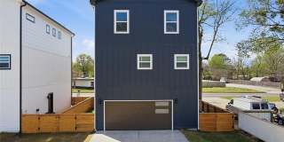 208 W Houston Street Gallery 28