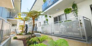7245-51 Willoughby Ave. Gallery 32