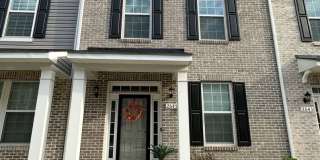 3 Bedroom 2.5 Bathroom Open Floor Plan Gallery 1