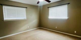 3912 Nw 58th, 3 bed, 1.5 bath, 2 car garage Gallery 21