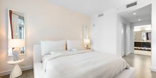 15 Morris Avenue Gallery 17