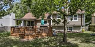 Picture-Perfect Home in the Heart of Lee's Summit! Gallery 23